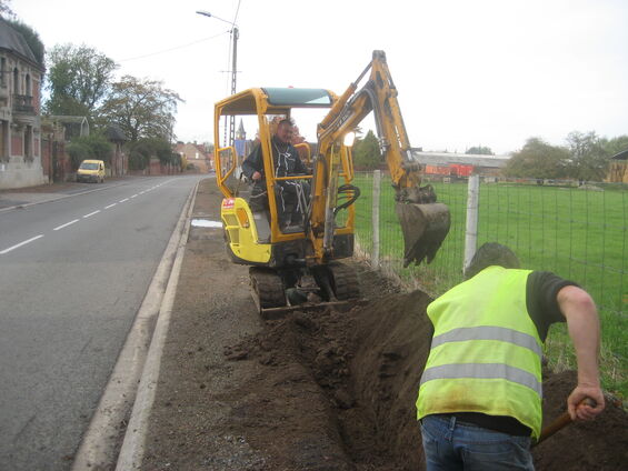 Travaux sur le trottoir de rue des Chanoines en novembre 2014
