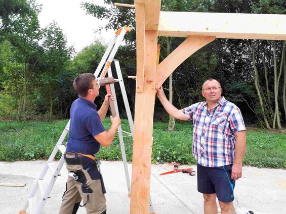 Vendredi 30 juin 2017, Montage du kiosque