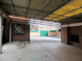 Préau de l'école maternelle d'Haynecourt
