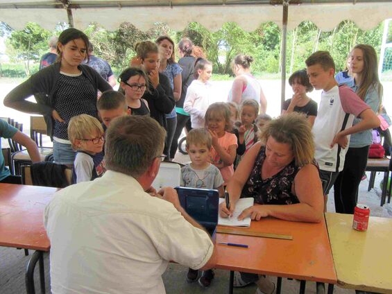 Vendredi 14 juillet 2017, Jeux sur le terrain omnisports d'Haynecourt