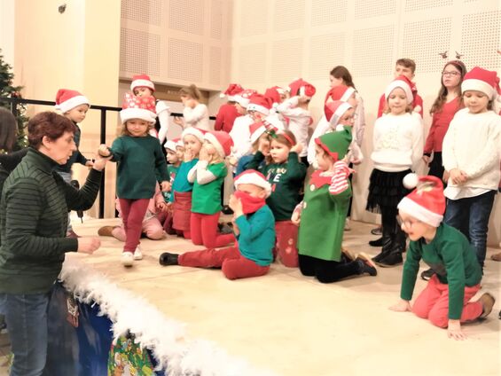 Mardi 17 décembre 2019, Arbre de Noël des classes du R.P.I.d'Haynecourt-Sancourt-Blécourt