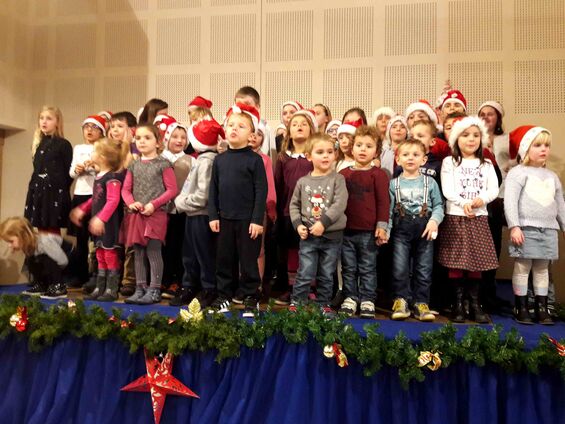 Fête de Noël du R.P.I. vendredi 16 décembre 2016