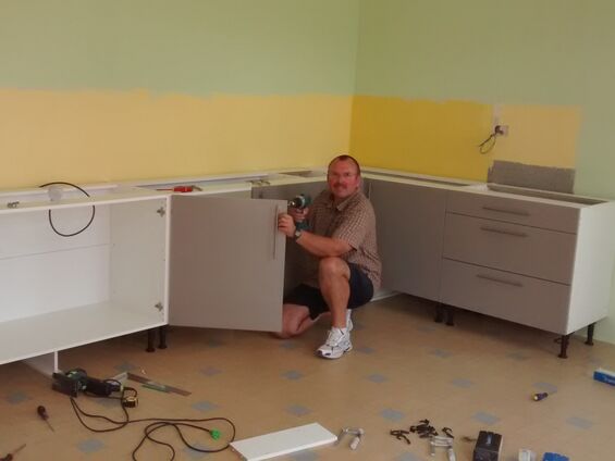 Travaux d'embellissement de la cantine scolaire d'Haynecourt en août 2015