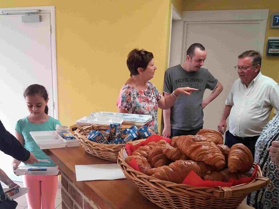 Dimanche 28 mai 2017, Petit-déjeuner communal