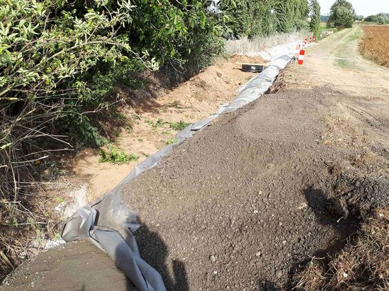 Travaux de busage du fossé de la plaque tournante en septembre 2018 à Haynecourt