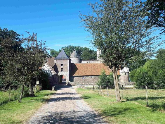Lundi 2 juillet 2018, Sortie du RPI au château d'Olhain