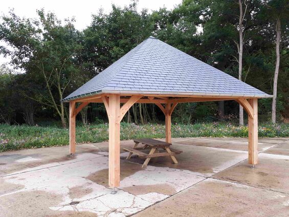 Installation de la couverture en ardoises en fin juillet 2017