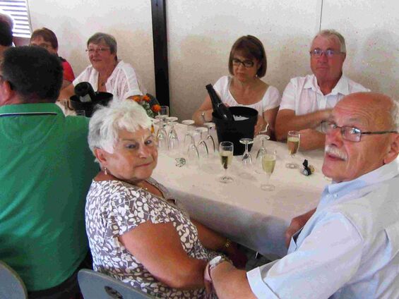 Dimanche 8 juillet 2018, Ducasse à Haynecourt ... Francis et Jean-Yves, deux adjoints de Raillencourt St Olle