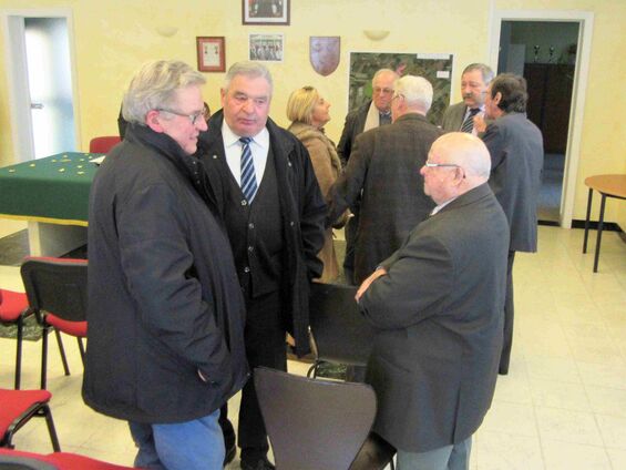 Mercredi 22 novembre 2017, Signature de cession des pistes et alvéoles à Haynecourt