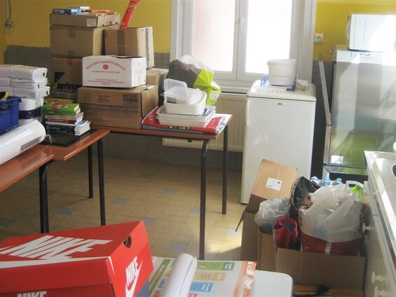 Travaux d'embellissement de la cantine scolaire d'Haynecourt en août 2015