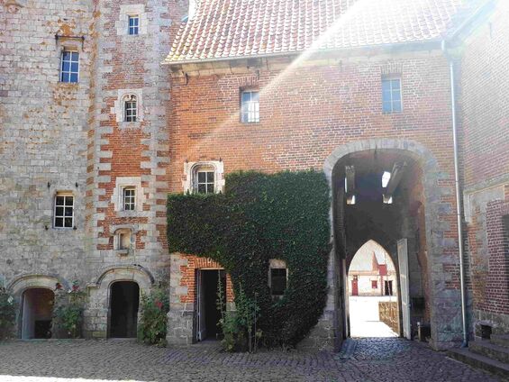 Lundi 2 juillet 2018, Sortie du RPI au château d'Olhain