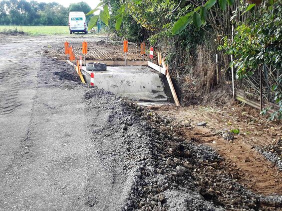 Travaux de busage du fossé de la plaque tournante en septembre 2018 à Haynecourt