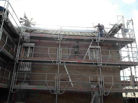 Travaux sur la maison au 1 rue de Bourlon à Haynecourt en 2016
