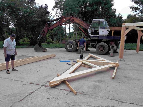 Vendredi 30 juin 2017, Montage du kiosque