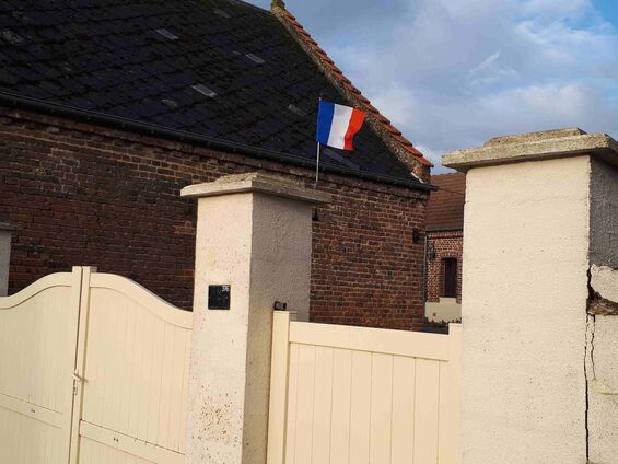 Samedi 10 et dimanche 11 novembre 2018, Un drapeau sur chaque maison à Haynecourt