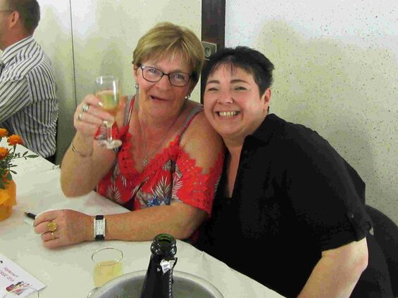 Dimanche 8 juillet 2018, Ducasse à Haynecourt ... Edith et Nathalie, 2 adjointes de Doignies