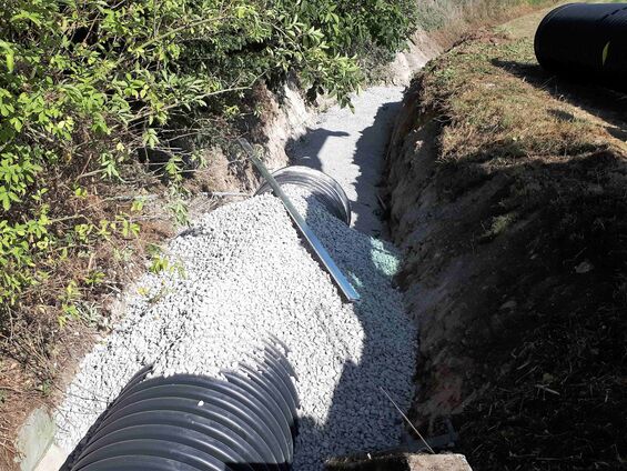 Travaux de busage du fossé de la plaque tournante en septembre 2018 à Haynecourt