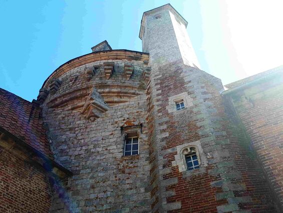 Lundi 2 juillet 2018, Sortie du RPI au château d'Olhain