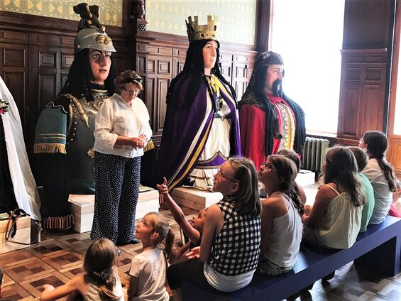 Mardi 25 juin 2019, Les élèves du RPI visitent la maison des géants à Ath