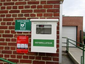 Défibrillateur près de la mairie