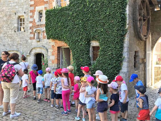 Lundi 2 juillet 2018, Sortie du RPI au château d'Olhain