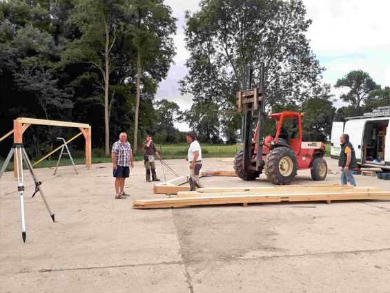 Vendredi 30 juin 2017, Montage du kiosque
