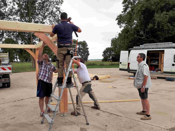 Vendredi 30 juin 2017, Montage du kiosque