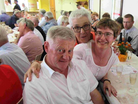 Dimanche 8 juillet 2018, Ducasse à Haynecourt ... Francis Rigaud, maire de Sauchy Lestrée et son adjointe Sandra