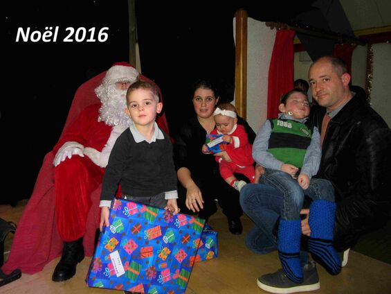 Mercredi 21 décembre 2016, l'arbre de Noël à Haynecourt