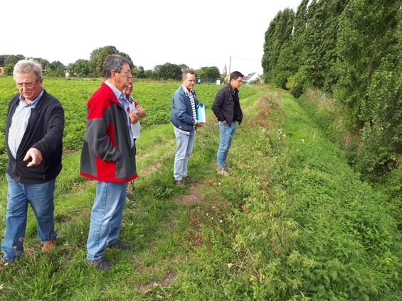 Travaux de busage du fossé de la plaque tournante en septembre 2018 à Haynecourt