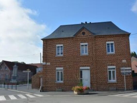 Travaux sur la maison au 1 rue de Bourlon à Haynecourt en 2016