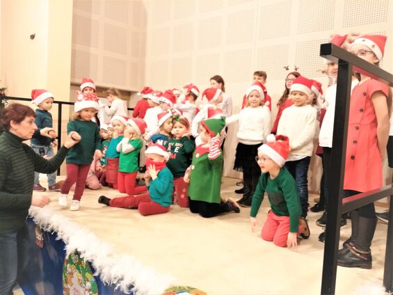 Mardi 17 décembre 2019, Arbre de Noël des classes du R.P.I.d'Haynecourt-Sancourt-Blécourt