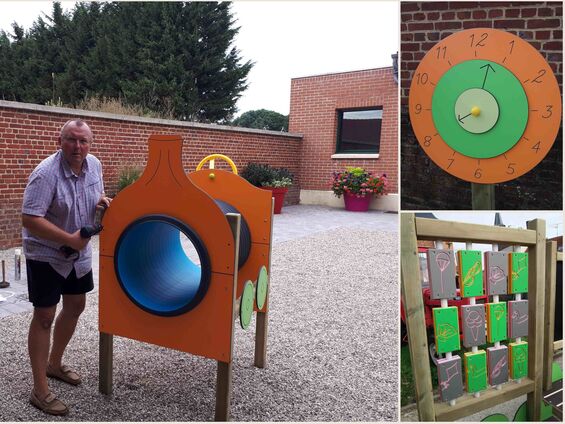 Installation d'un jeu éducatif à l'école maternelle, fin octobre 2017