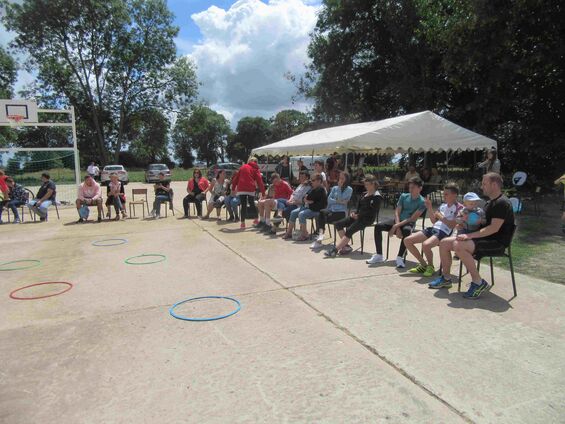 Vendredi 14 juillet 2017, Jeux sur le terrain omnisports d'Haynecourt