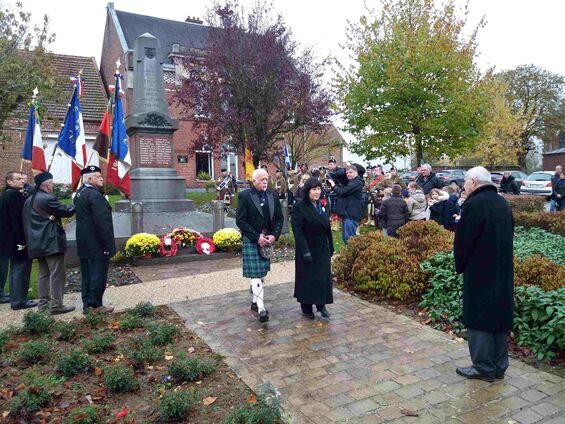 11.11.2017. Cantaing sur l'Escaut, inauguration du mémorial Mackintosk