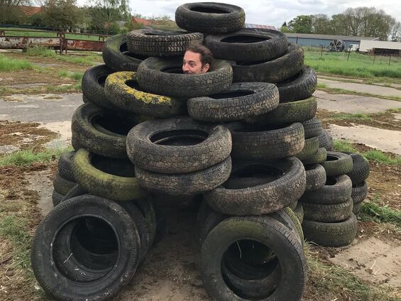 Jeudi 25 avril 2019, Dans le cadre du CLEA, nos élèves du R.P.I rencontrent Stéphane Billot à Haynecourt