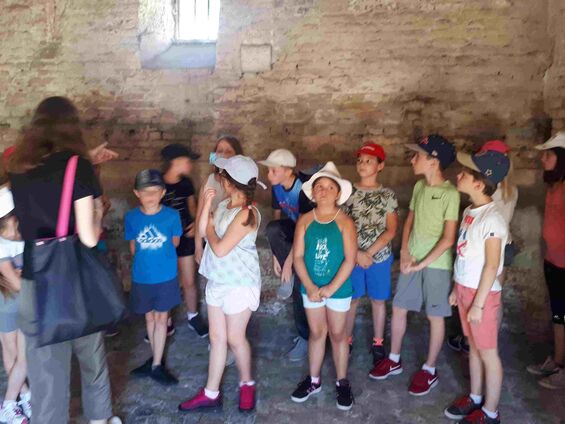 Lundi 2 juillet 2018, Sortie du RPI au château d'Olhain