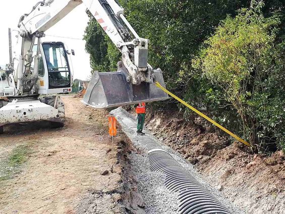 Travaux de busage du fossé de la plaque tournante en septembre 2018 à Haynecourt