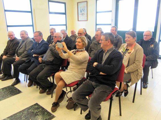 Mercredi 22 novembre 2017, Signature de cession des pistes et alvéoles à Haynecourt