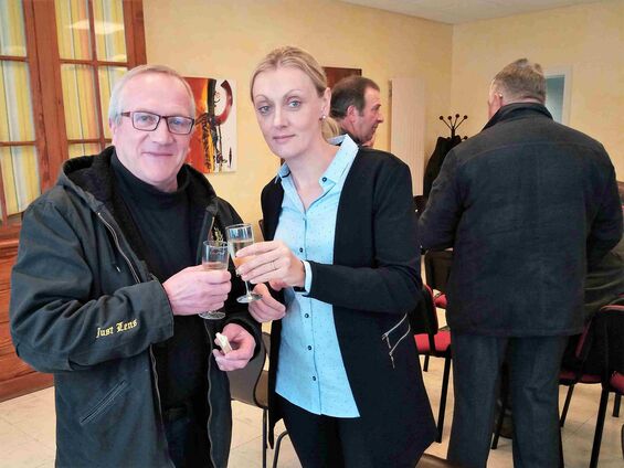 Mercredi 22 novembre 2017, Signature de cession des pistes et alvéoles à Haynecourt