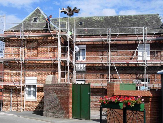 Travaux sur la maison au 1 rue de Bourlon à Haynecourt en 2016