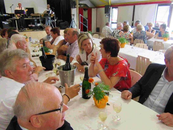 Dimanche 8 juillet 2018, Ducasse à Haynecourt ... Marjorie Gosselet, maire de Niergnies et Henri Gamez, maire de Fressies