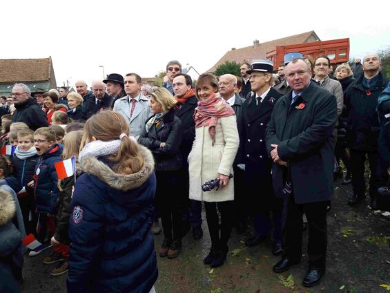 11.11.2017. Cantaing sur l'Escaut, inauguration du mémorial Mackintosk